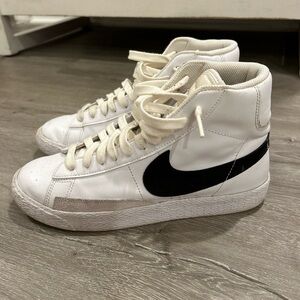 Nike blazers. Youth 6.5, white/black blazers.